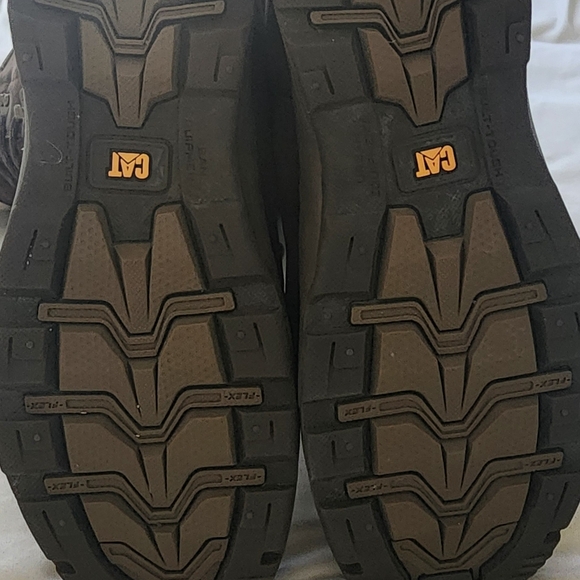 Winter Boot, Leather and Stylish - Picture 4 of 11